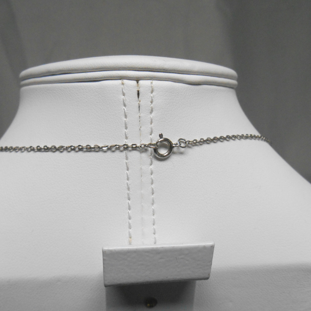 Silver tone w/clear gems cross crucifix necklace - Picture 4 of 5